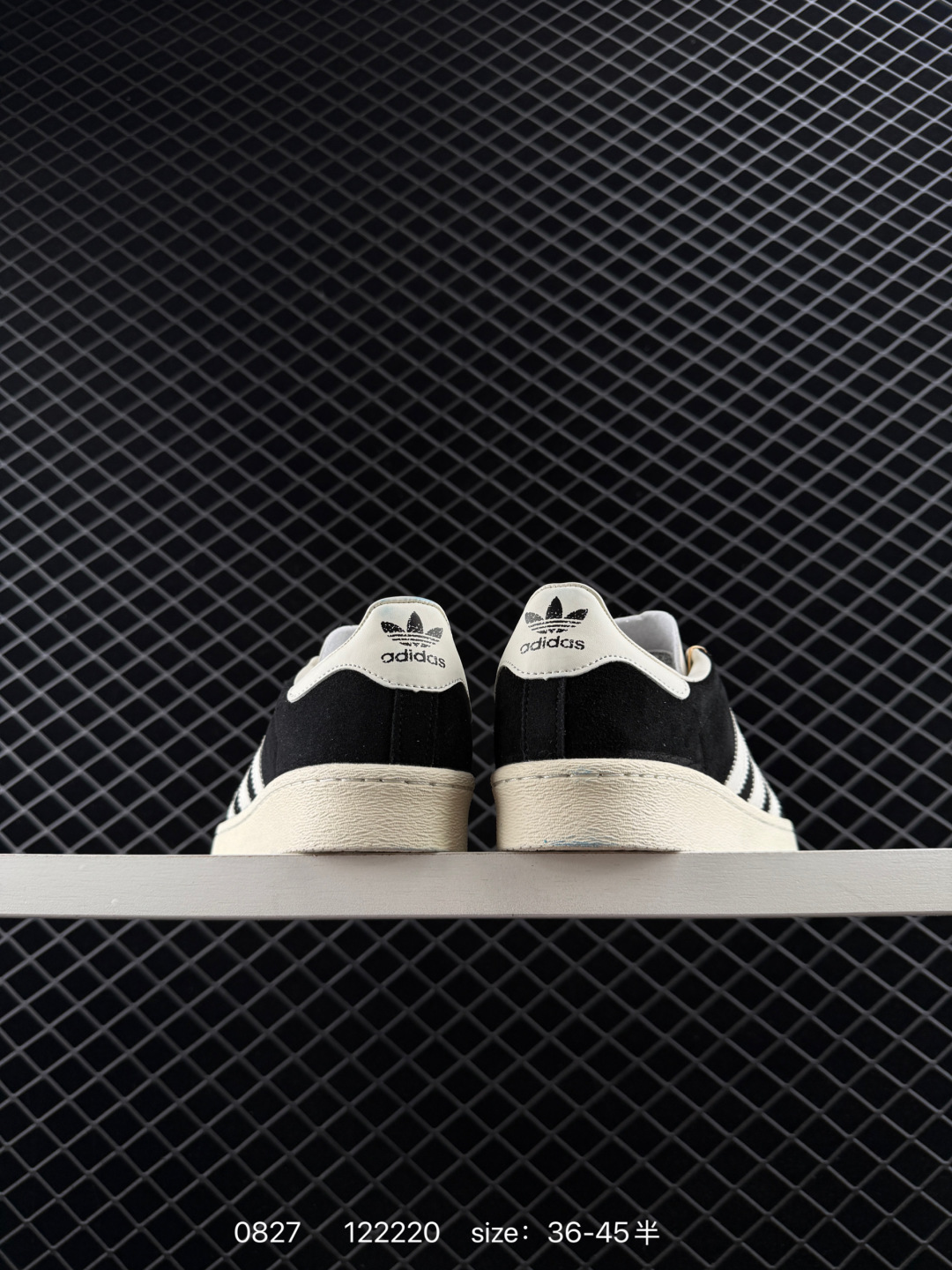 💰198
阿迪达斯ATMOS x ADIDAS JABBAR LO ATMOS 低帮复古休闲板鞋
尺码： 36 36⅔ 37⅓ 38 38⅔ 39⅓ 40 40⅔ 41⅓ 42 42⅔ 43⅓ 44 45 
货号：IH2233
编码：122220