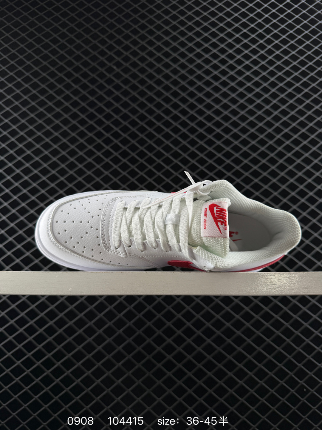 🛒购物价：168💰[店长鲸选配套包装齐全.莆田本地档口]Nike Court Vision 1 Low 耐克 低帮 白蓝黄 鞋身以白色作为主色调，使鞋款十分百搭，同时鞋身两侧Swoosh Logo使用海军蓝打造，后跟Nike字样则以黄色呈现，使鞋子更为炫酷。鞋舌黄色绣标上Nike Swoosh Logo采用海军蓝点缀，后跟饰片辅以镭射点缀，鞋舌是网眼布材料，增强了透气性，白色中底搭配黄色橡胶大底，整体就是小白鞋设计，十分百搭。
货号：CD5463-100/101/102 DH2987-001/102/103 CD5434-111 FJ5480-100 FD0320-133 CW5596-100 
尺码：36～45半
编码：104415