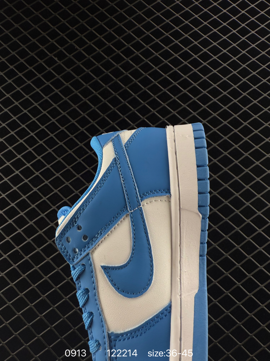 🛒购物价：168💰[店长鲸选配套包装齐全.莆田本地档口]SB Dunk Low 低帮休闲
定制鞋盒 大厂纯原品质出货 超高清洁度 皮料切割干净无任何毛边 细节完美  
货号：DD1391-103
尺码：如图
编码：122214
