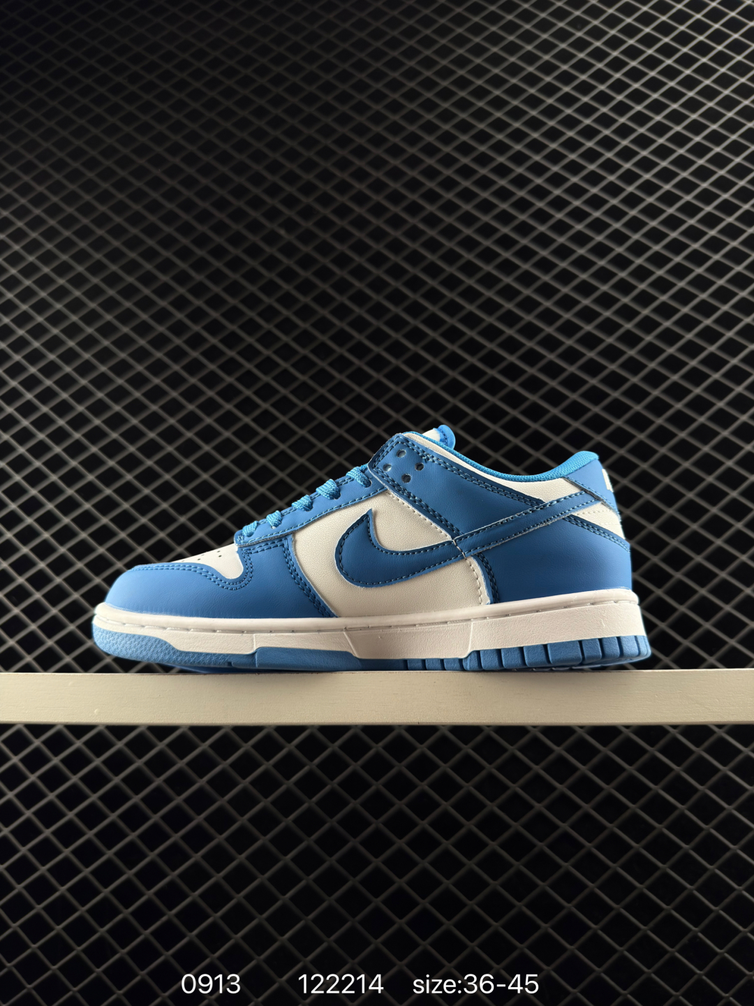 🛒购物价：168💰[店长鲸选配套包装齐全.莆田本地档口]SB Dunk Low 低帮休闲
定制鞋盒 大厂纯原品质出货 超高清洁度 皮料切割干净无任何毛边 细节完美  
货号：DD1391-103
尺码：如图
编码：122214
