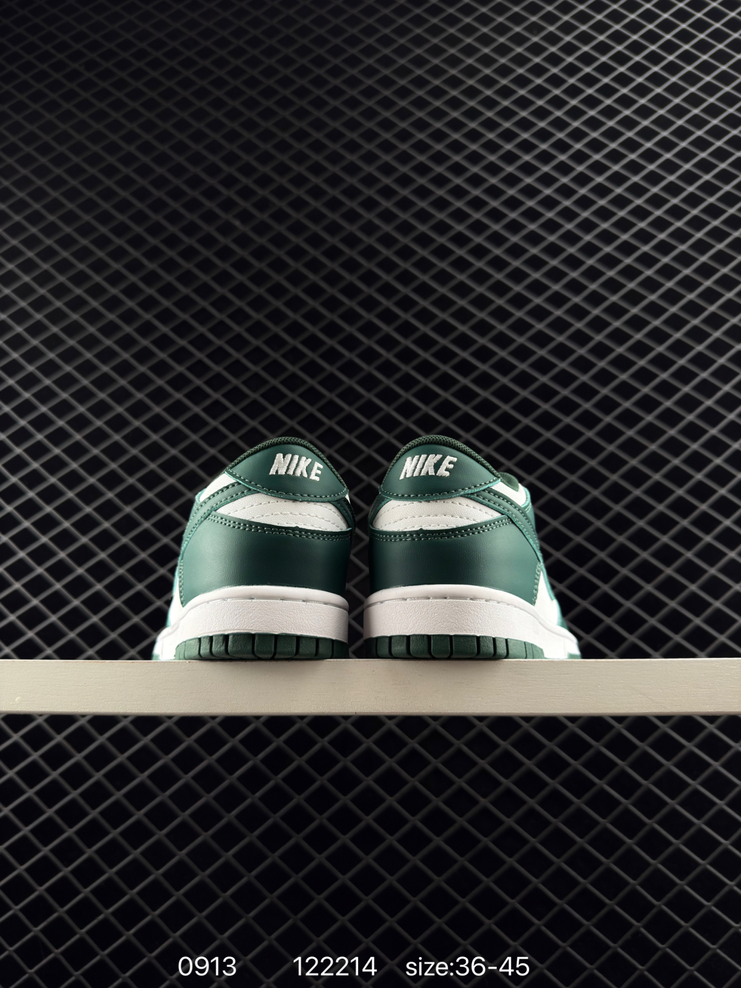 🛒购物价：168💰[店长鲸选配套包装齐全.莆田本地档口]SB Dunk Low 低帮休闲
定制鞋盒 大厂纯原品质出货 超高清洁度 皮料切割干净无任何毛边 细节完美  
货号：DD1391-103
尺码：如图
编码：122214

