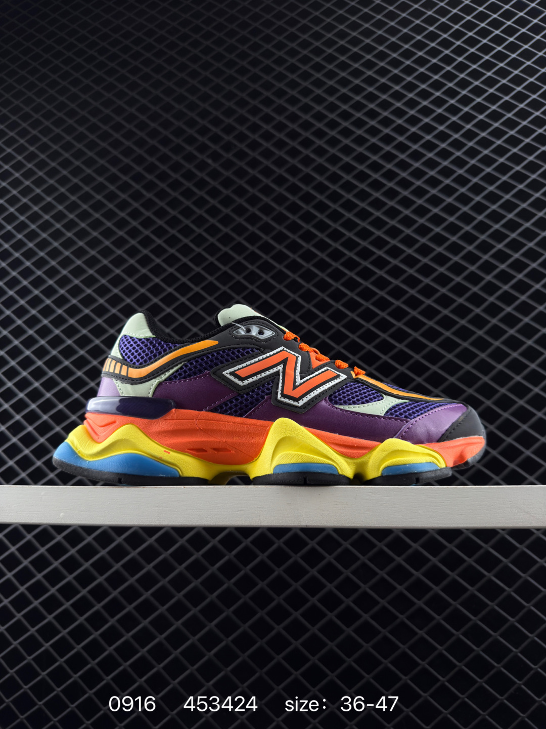 🈴二💰220
新百伦NB Joe Freshgoods x New Balance 版本NB9060 复古休闲运动慢跑鞋 鞋款灵感源自设计师本人对夏日的怀日回忆。鞋面大身由空间双格及磨砂鞋面拼接而生，配以柔和、温暖的粉橘色调，夏日氛围拉满采用大面积网眼以及麂皮材质覆盖鞋身，还原经典气质。搭载ABZORB避震科技，由泡沫聚酯制成，上脚可以有效减少由鞋底反弹对身体及双腿的冲击力 货号: U9060BLK
Size：36 37 37.5 38 38.5 39.5 40 40.5 41.5 42 42.5 43 44 45 46
ID:453424
