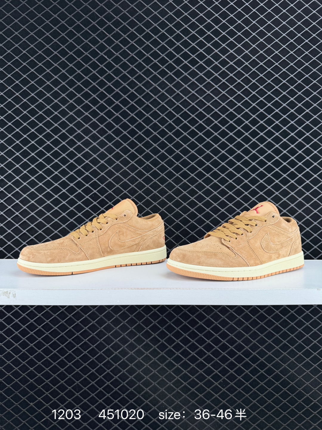 💰198
AJ1 low 亚麻棕低帮！
K版！尺码36-46全码出货！
市售第二梯队领头羊的产物！
偏小一码！HV4089-200！
编码：451020