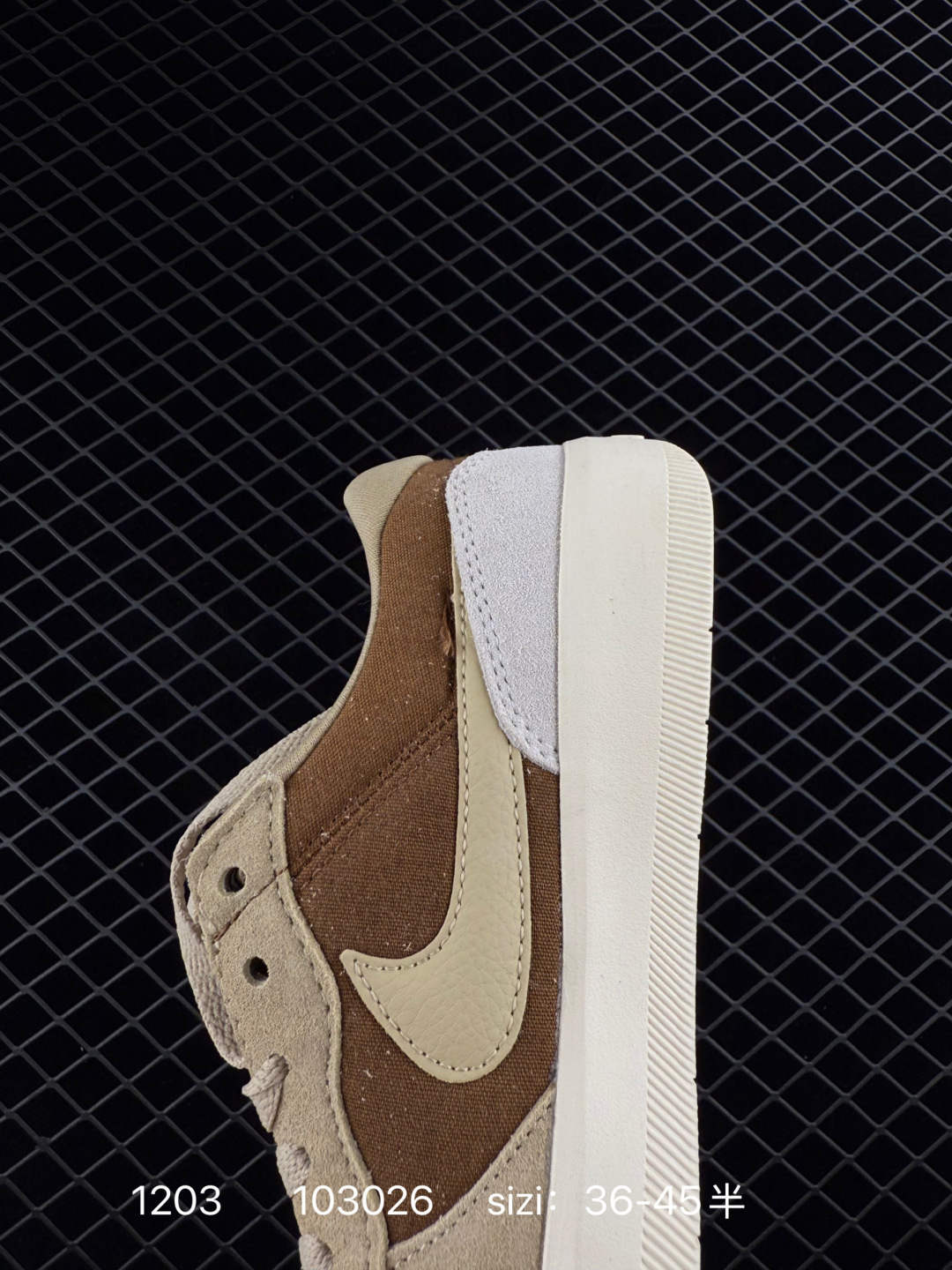 💰230
✅Nike SB Force 58低帮耐克休闲板鞋
是一款将前沿创新带入街头的单品
它具有硫化鞋底 具有出色的耐用性和灵活性
使用帆布和绒面革 在饰面上放置通风口
货号:DV5477-102
尺码:36 36.5 37.5 38 38.5 39 40 40.5 41 42 42.5 43 44 45
ID:103026 Size:36～45B