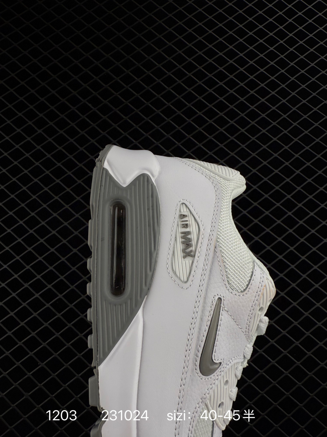 💰220
：耐克Nike AIR MAX90 FlyEase MAX90经典款复古缓震气垫跑步鞋
货号：DV3503
尺码：看图所示
编码：231024