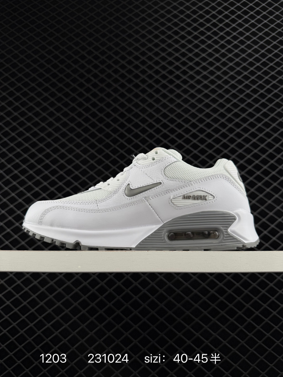 💰220
：耐克Nike AIR MAX90 FlyEase MAX90经典款复古缓震气垫跑步鞋
货号：DV3503
尺码：看图所示
编码：231024