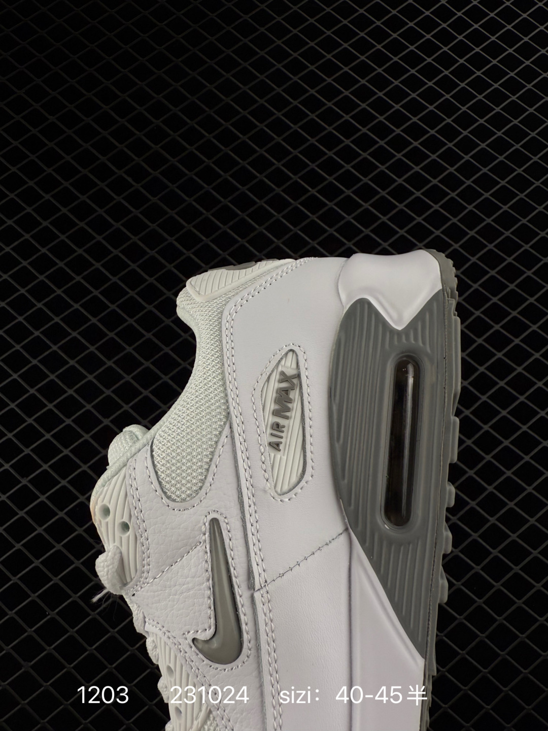 💰220
：耐克Nike AIR MAX90 FlyEase MAX90经典款复古缓震气垫跑步鞋
货号：DV3503
尺码：看图所示
编码：231024