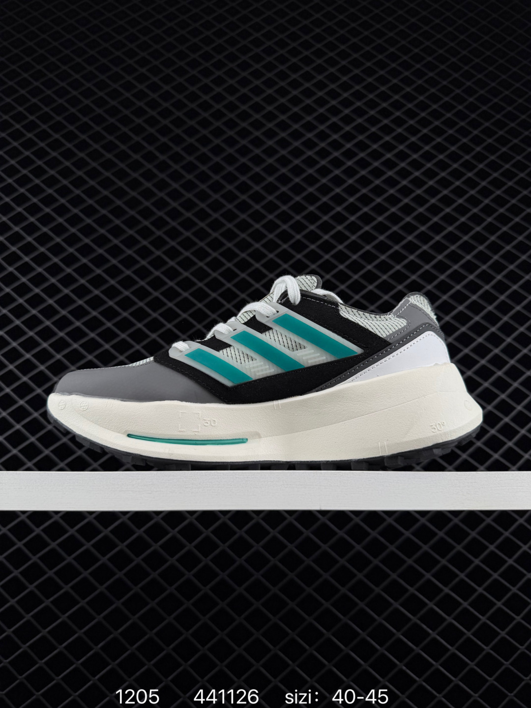 💰190
【新品🔥公司级】阿迪达斯 （adidas）Originals三叶草2025年新款男女鞋 EQUIPMENT AGRAVIC运动休闲鞋 厚底增高老爹鞋 JH6114 41复古运动风盛行，这双阿迪的 Equipment Agravic 可以成为新的选择。OG 味道恰到好处，但又自带一些现代气息。这是一双很有意思的款式，用到了越野跑顶级款式的大底，用到了Equipment标志配色的复古鞋面。这种组合还挺别出心裁的。充满工业美感的阿迪EQT，lightstrike Pro注塑发泡和马牌越野底的组合.Equipment agravic 除了越野跑鞋的户外专业性之外，棕粉色系的adidas复古点缀，脚感颜值方面完全够用，通勤好鞋无疑了.

货号:  JH6121
尺码:  40-45
编码：441126