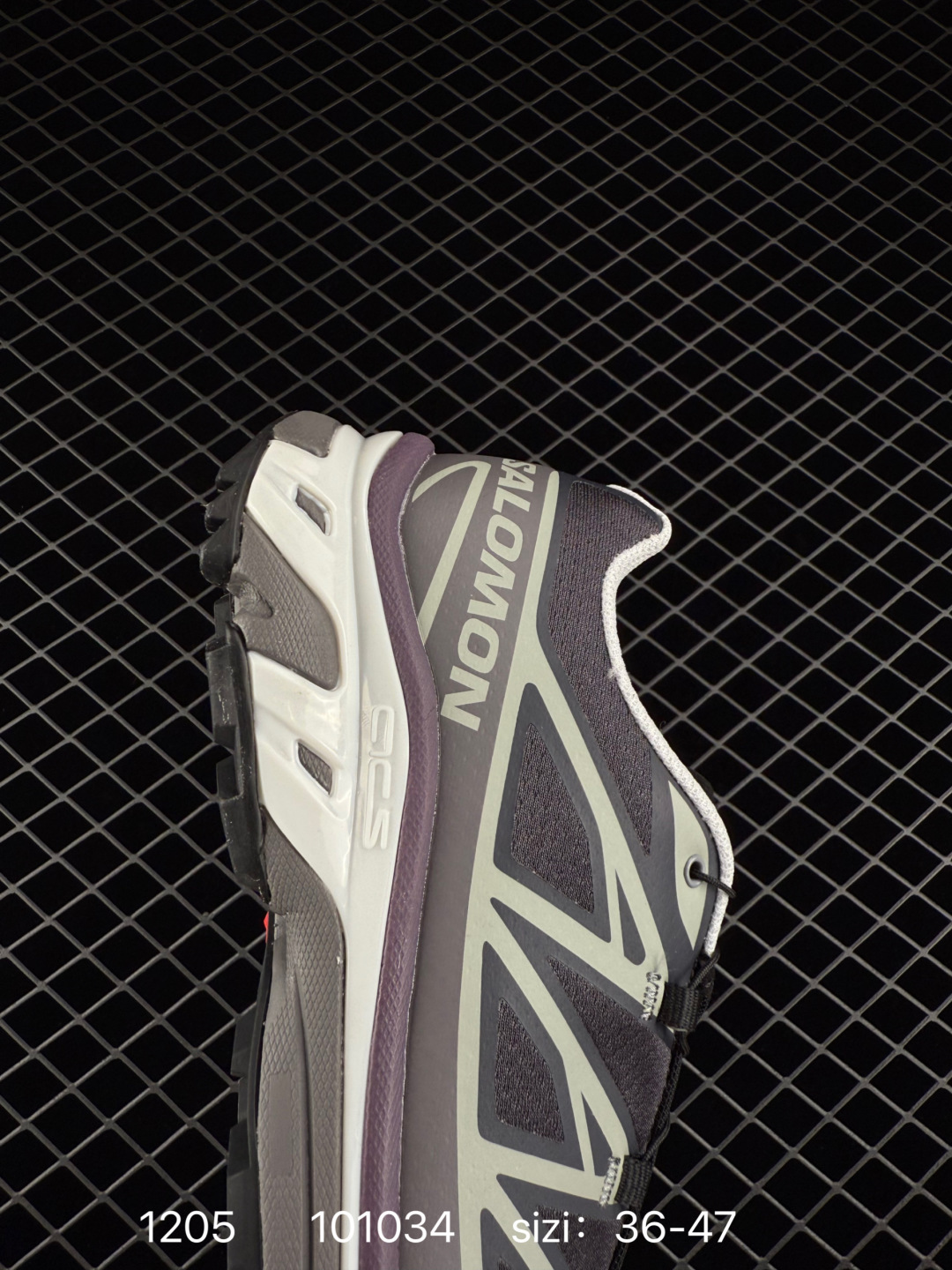 💰230
Salomon XA PRO XT-6 FT萨洛蒙户外越野跑鞋 鞋面采用SENSIFIT贴合技术 全方位贴合包裹脚型 鞋跟部鞋底牵引设计 提供强大的抓地性能 更适应野外崎岖不平的道路 其3D ADVANCED CHASSIS底盘 材料轻量大化 钉齿设计更具稳定性、防护性 鞋底易磨损区运用CONTAGRIP高耐磨材料 应对城市硬质路面长距离跑考验 
货号:410866 28
编码：101034
 Size:36～47