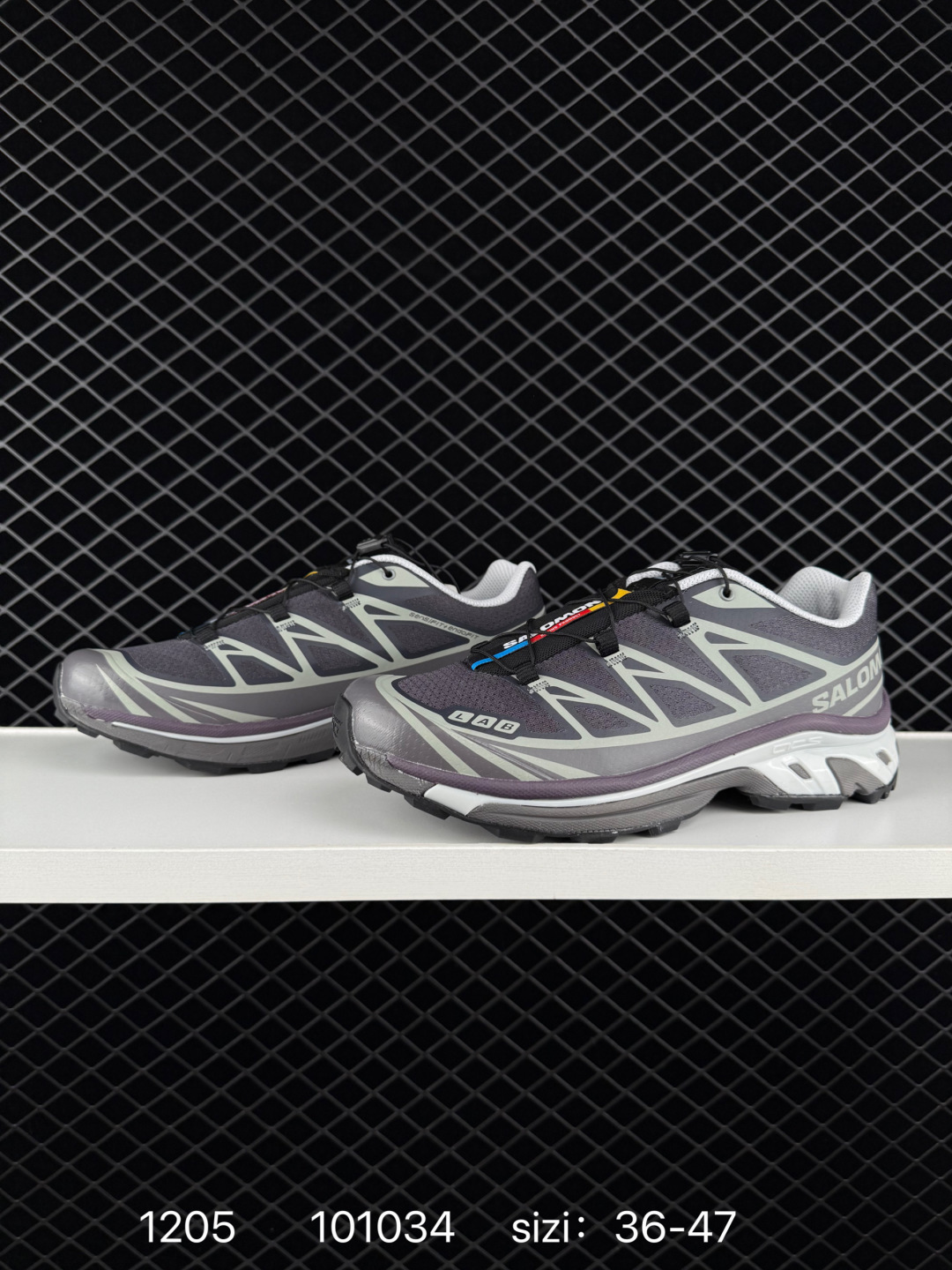 💰230
Salomon XA PRO XT-6 FT萨洛蒙户外越野跑鞋 鞋面采用SENSIFIT贴合技术 全方位贴合包裹脚型 鞋跟部鞋底牵引设计 提供强大的抓地性能 更适应野外崎岖不平的道路 其3D ADVANCED CHASSIS底盘 材料轻量大化 钉齿设计更具稳定性、防护性 鞋底易磨损区运用CONTAGRIP高耐磨材料 应对城市硬质路面长距离跑考验 
货号:410866 28
编码：101034
 Size:36～47