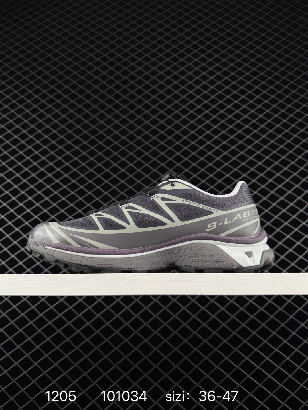 💰230
Salomon XA PRO XT-6 FT萨洛蒙户外越野跑鞋 鞋面采用SENSIFIT贴合技术 全方位贴合包裹脚型 鞋跟部鞋底牵引设计 提供强大的抓地性能 更适应野外崎岖不平的道路 其3D ADVANCED CHASSIS底盘 材料轻量大化 钉齿设计更具稳定性、防护性 鞋底易磨损区运用CONTAGRIP高耐磨材料 应对城市硬质路面长距离跑考验 
货号:410866 28
编码：101034
 Size:36～47