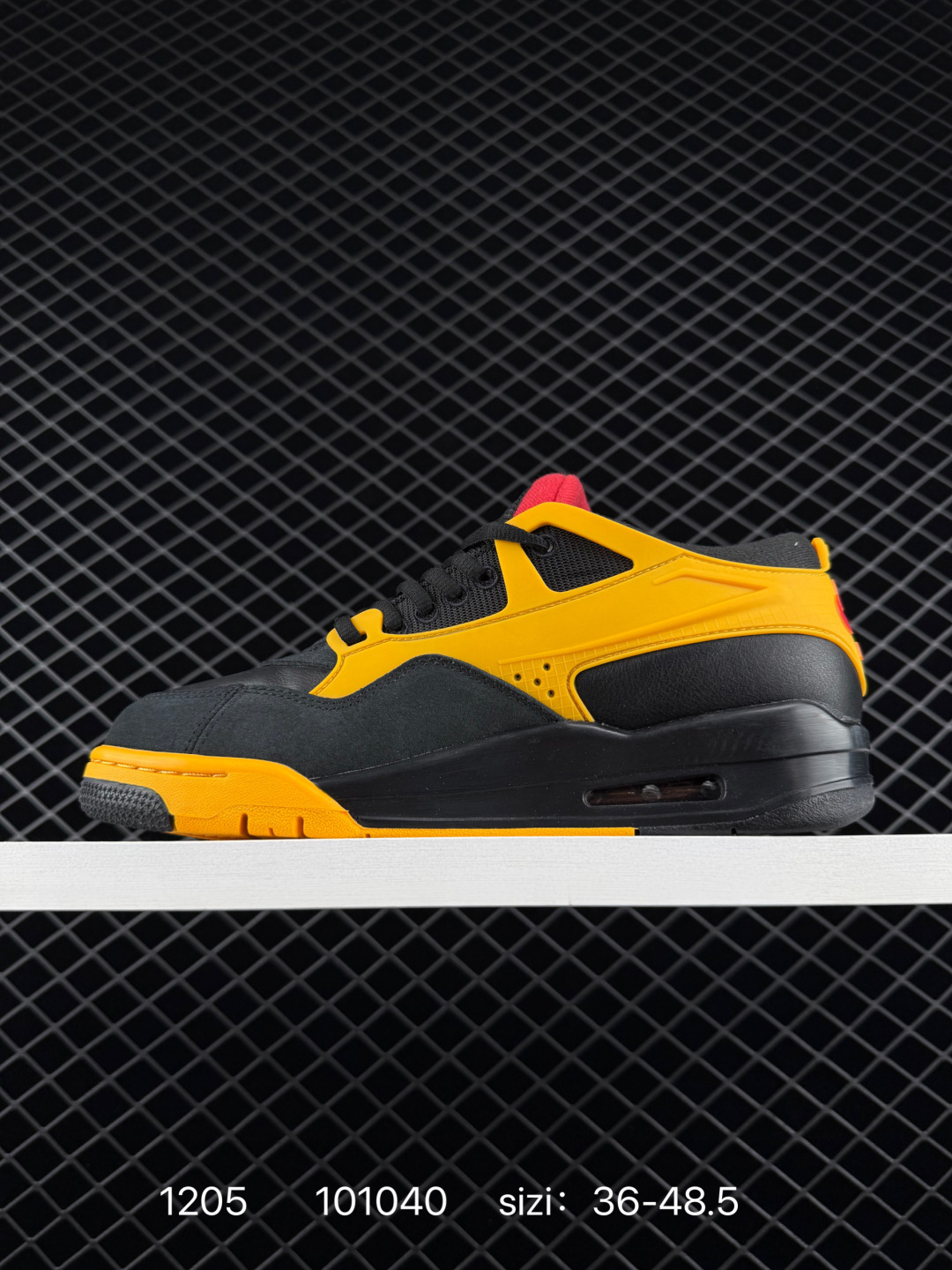 💰260
耐克 Nike Air Jordan 4 RM 耐克 防滑 低帮 复古篮球鞋
橡胶耐磨防滑大底 原档案原楦数据开发
原盒配件 原厂中底钢印 正确版本
货号:FQ7939-007
尺码：如图所示 
编码：101040