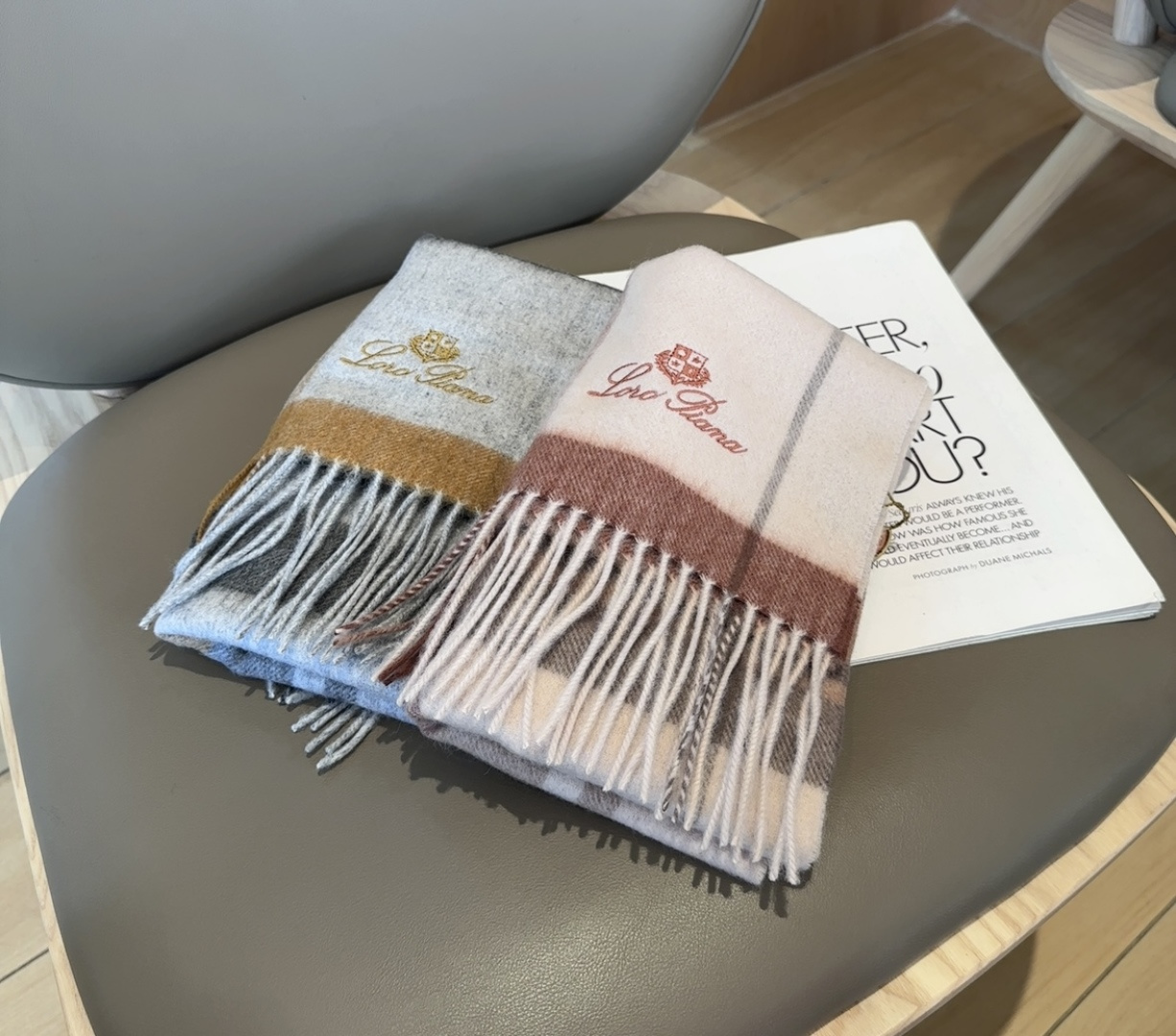 🆕Loro Piana · 【贸易公司尾单，极品山羊绒围巾披肩】送人自留都太高大上了😍重磅上新，爆款爆款