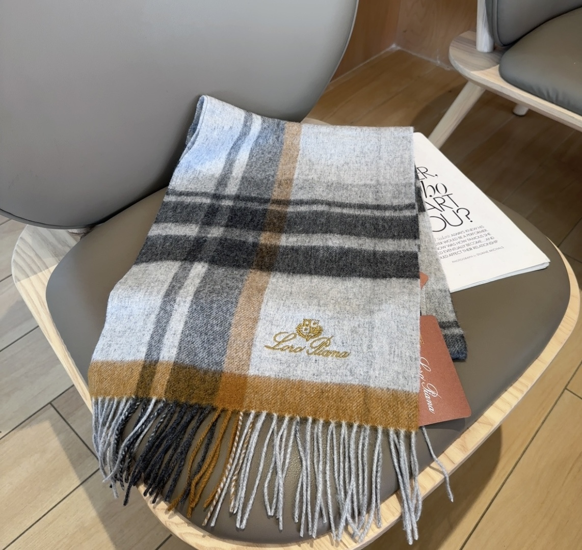 🆕Loro Piana · 【贸易公司尾单，极品山羊绒围巾披肩】送人自留都太高大上了😍重磅上新，爆款爆款