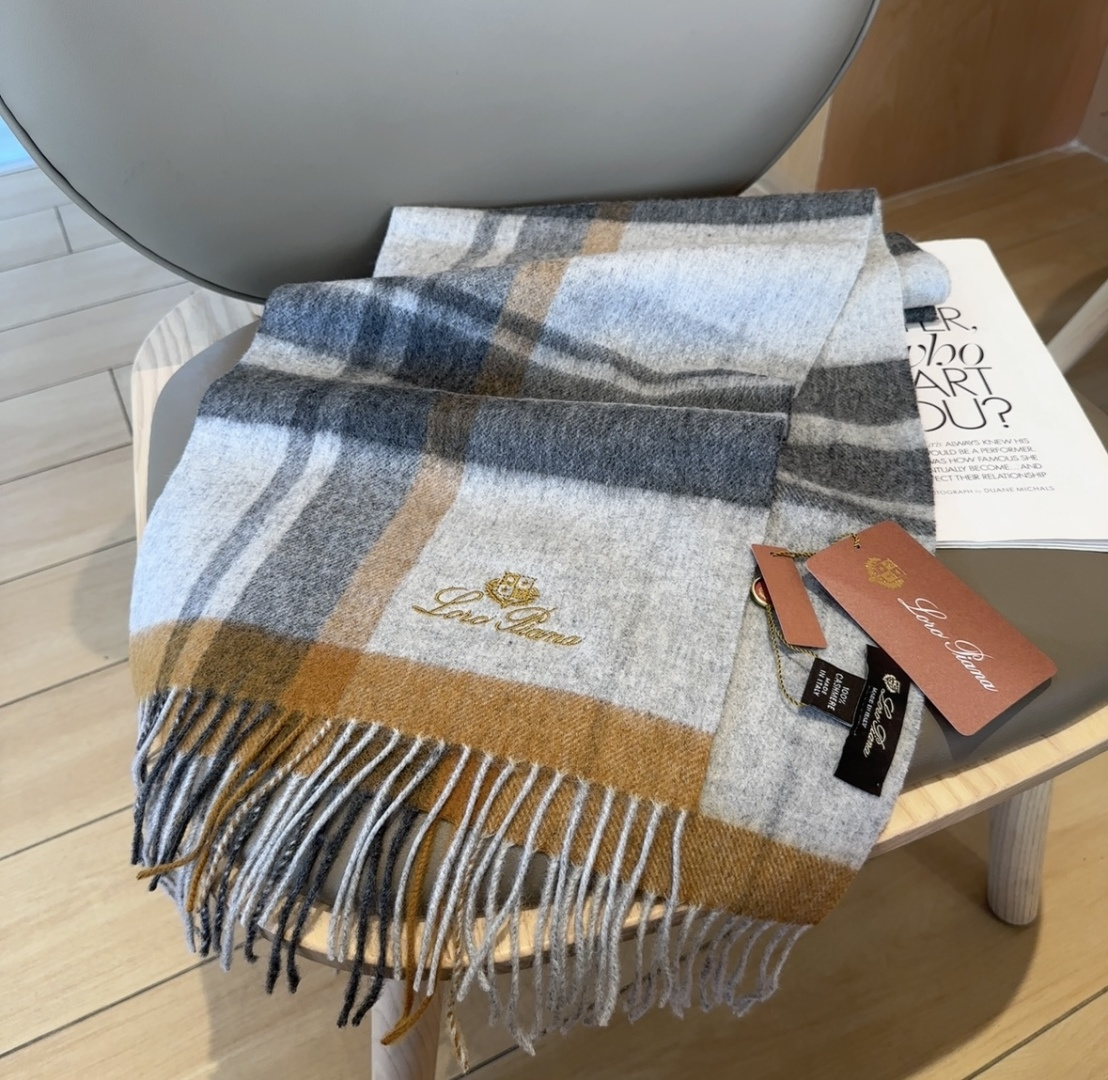 🆕Loro Piana · 【贸易公司尾单，极品山羊绒围巾披肩】送人自留都太高大上了😍重磅上新，爆款爆款