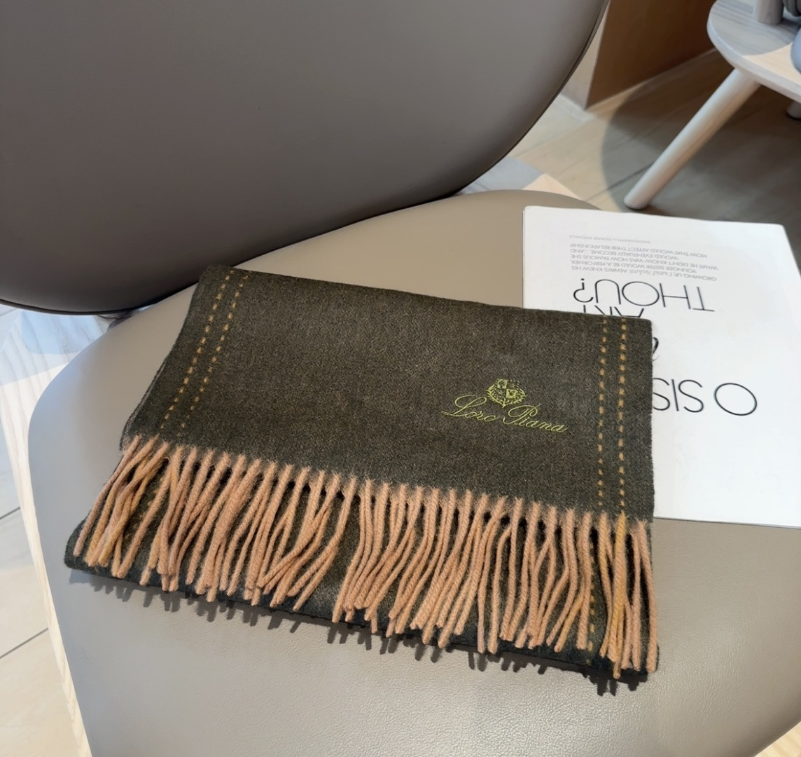 🆕Loro Piana · 【贸易公司尾单，极品山羊绒围巾披肩】送人自留都太高大上了😍重磅上新，爆款爆款