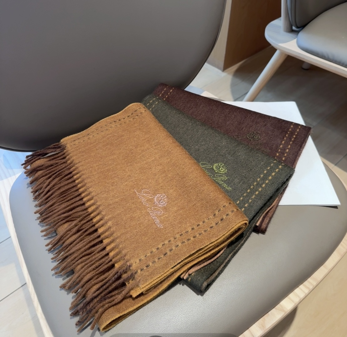 🆕Loro Piana · 【贸易公司尾单，极品山羊绒围巾披肩】送人自留都太高大上了😍重磅上新，爆款爆款