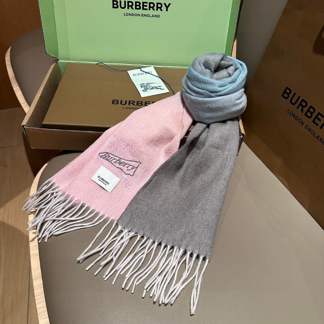 【▪️家属福利来了！！巴宝莉高端重磅男士围巾！】怒赞推荐，激动~！！下手绝对要快，同步专柜，最高端的男士