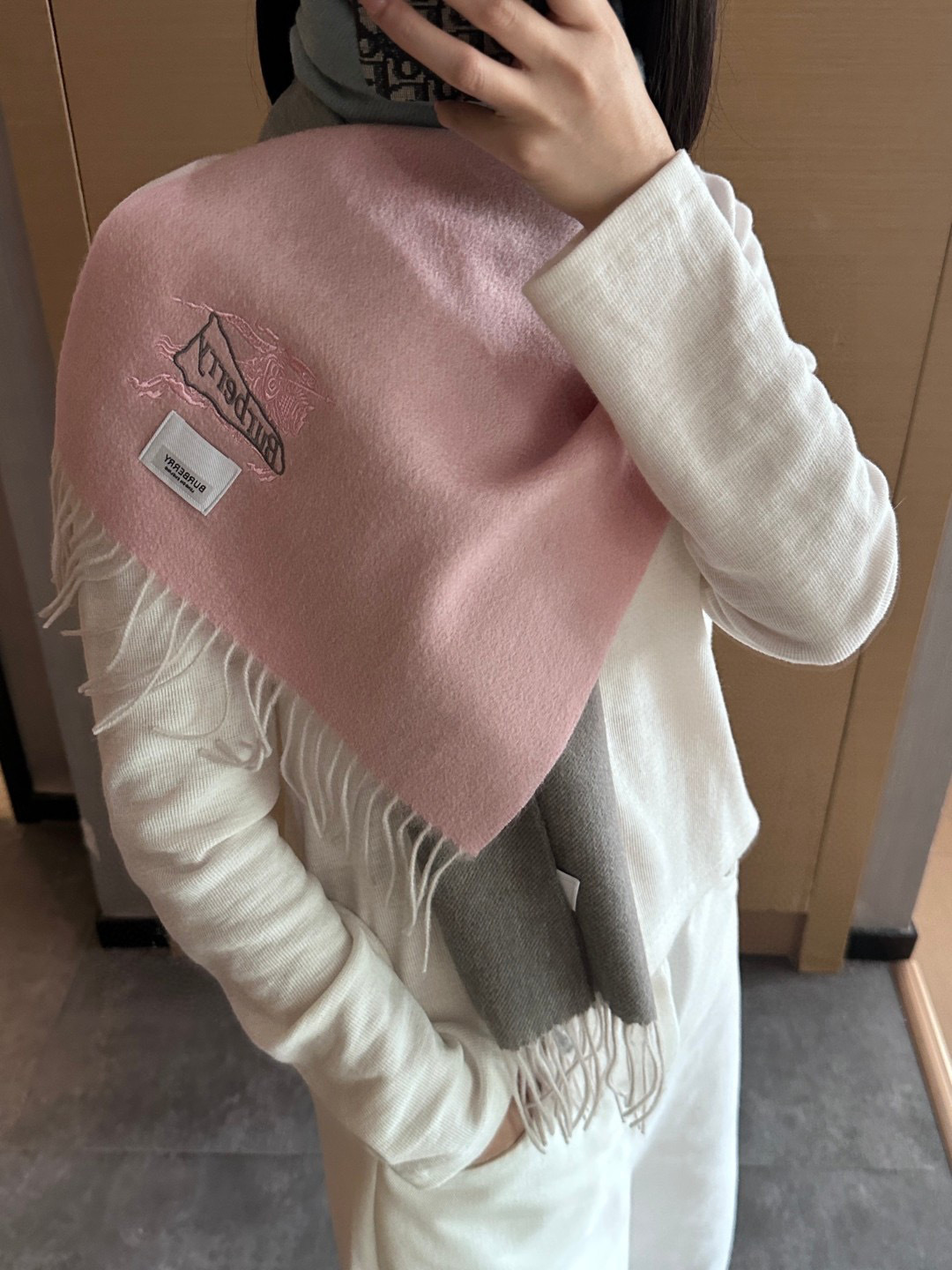 【▪️家属福利来了！！巴宝莉高端重磅男士围巾！】怒赞推荐，激动~！！下手绝对要快，同步专柜，最高端的男士