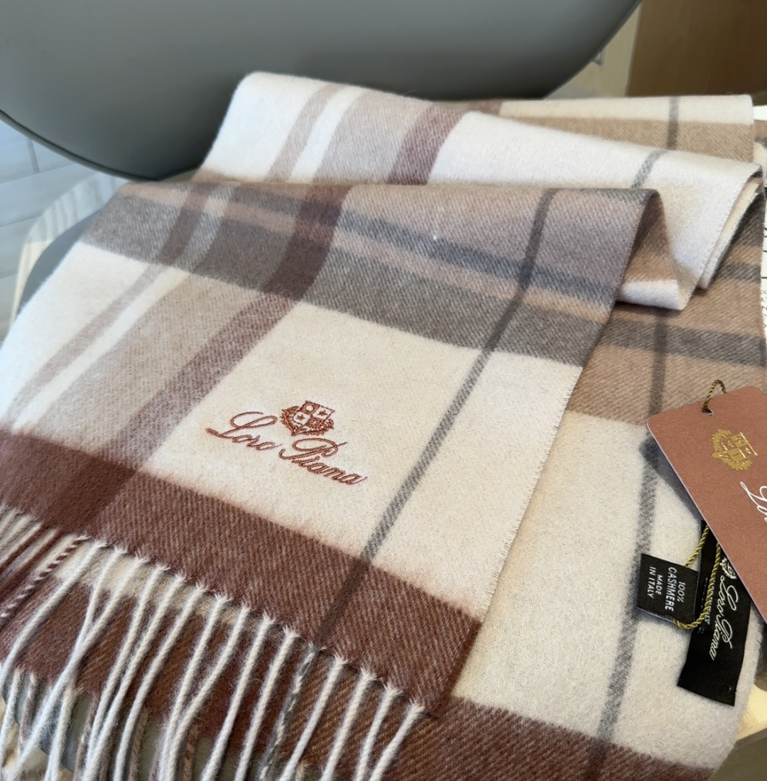 🆕Loro Piana · 【贸易公司尾单，极品山羊绒围巾披肩】送人自留都太高大上了😍重磅上新，爆款爆款