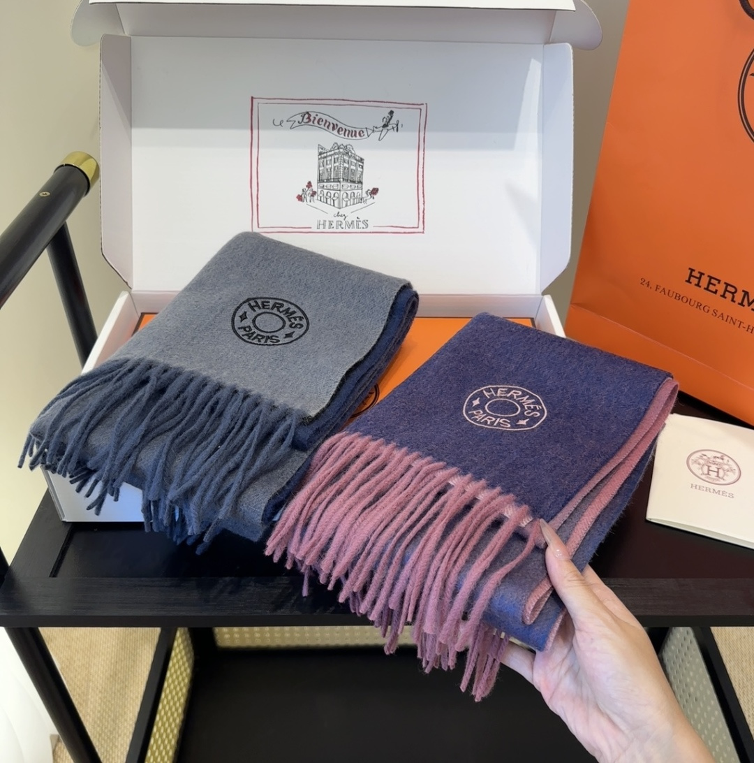 【▪️家属福利来了！！爱马仕高端重磅男士围巾！】怒赞推荐，激动~！！下手绝对要快，同步专柜，最高端的男士