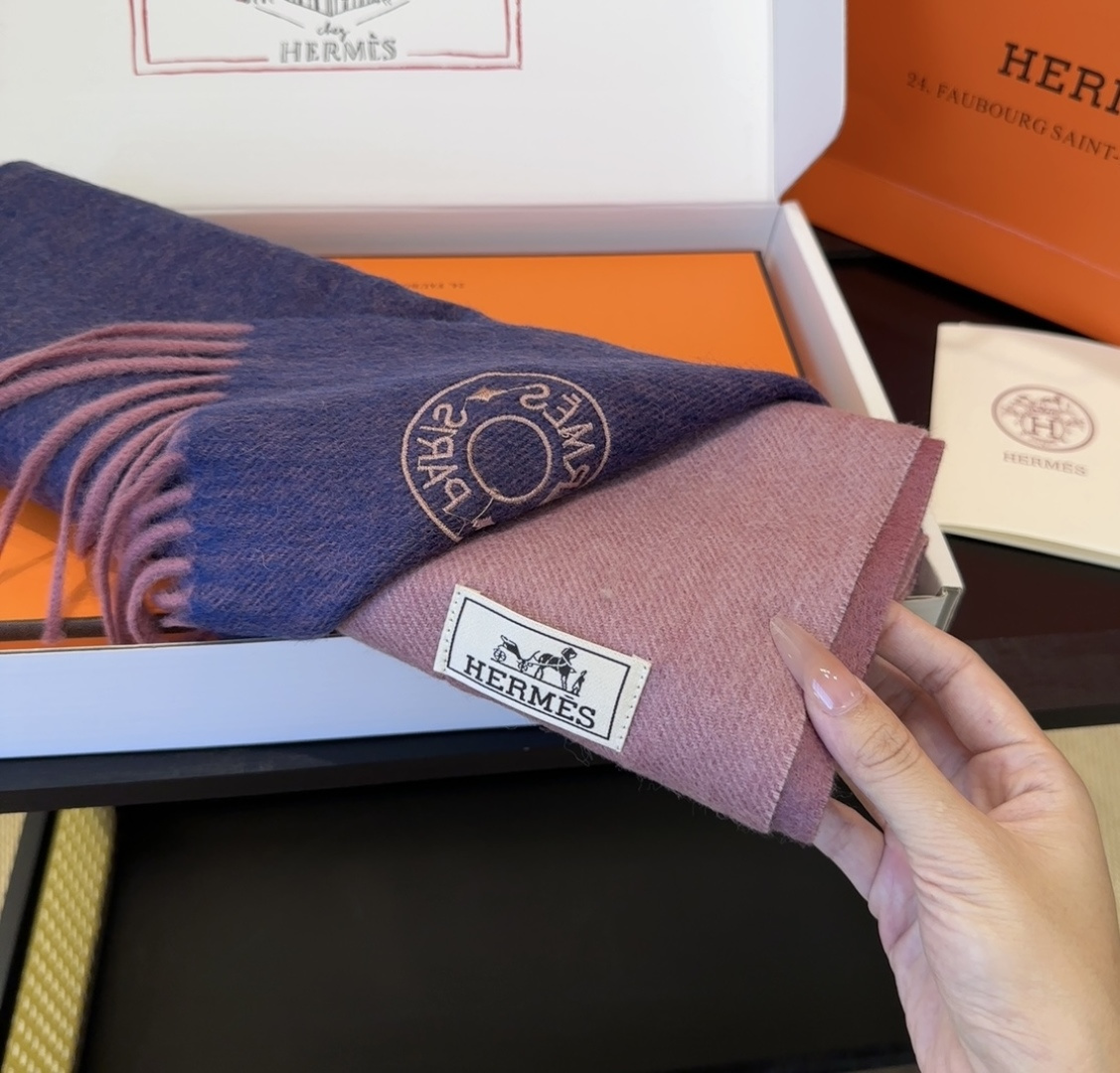 【▪️家属福利来了！！爱马仕高端重磅男士围巾！】怒赞推荐，激动~！！下手绝对要快，同步专柜，最高端的男士