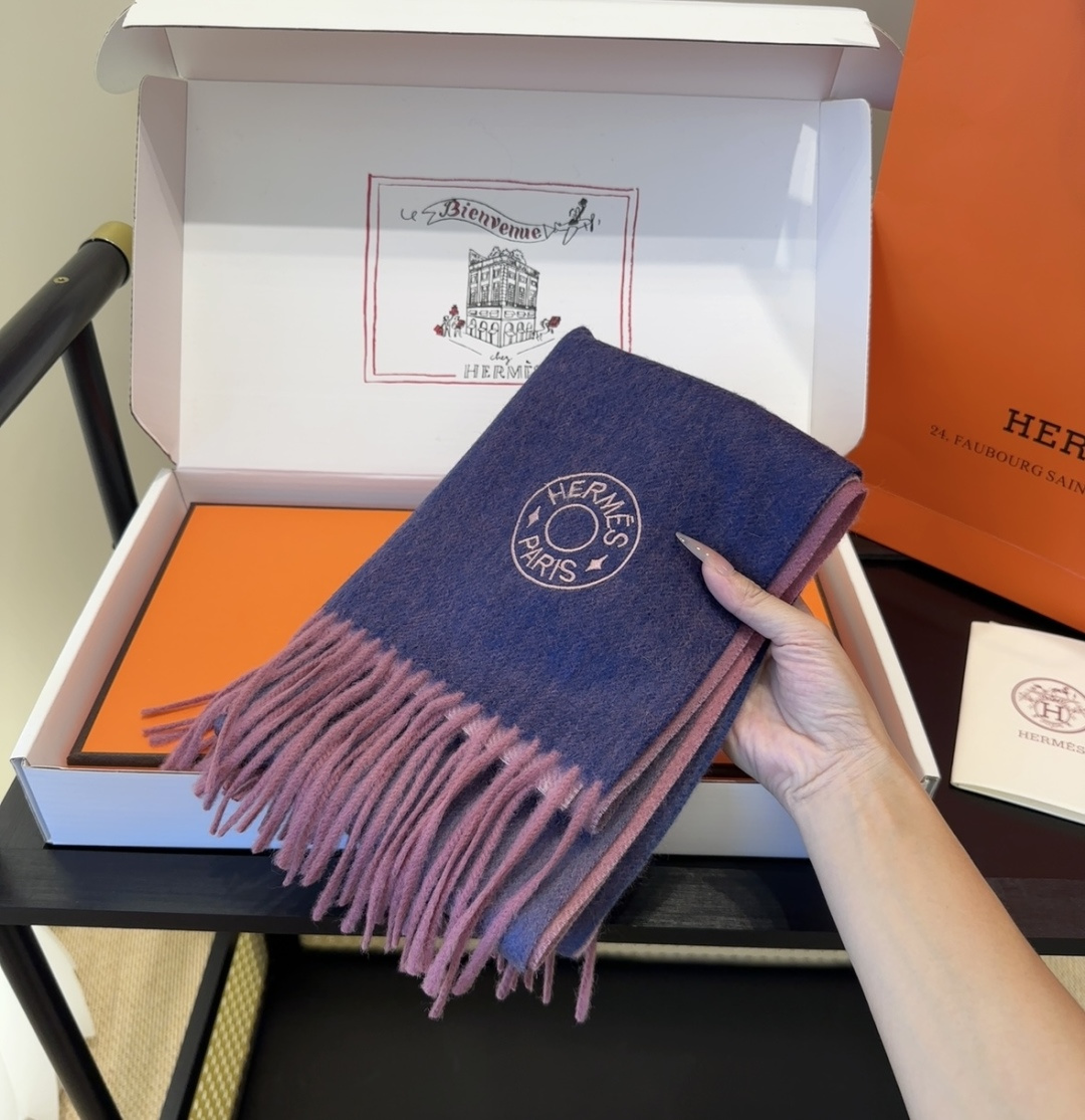 【▪️家属福利来了！！爱马仕高端重磅男士围巾！】怒赞推荐，激动~！！下手绝对要快，同步专柜，最高端的男士
