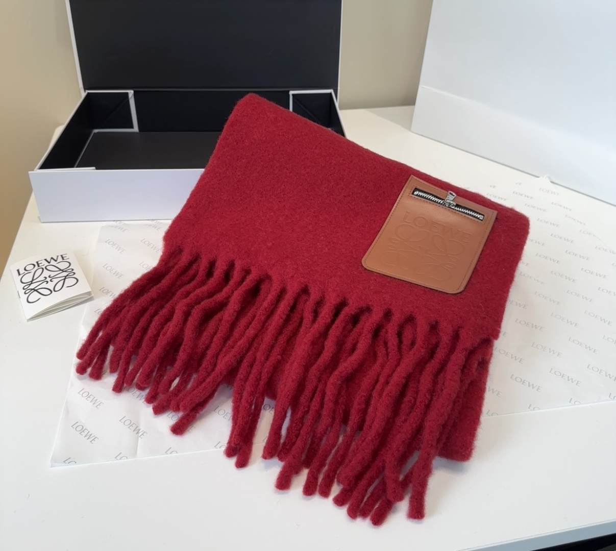 ▪❤️️罗意威超美新款马海毛围巾！超级推荐入手！】质感好货！主打的马海毛围巾~据说超难买哦！！打了好多次