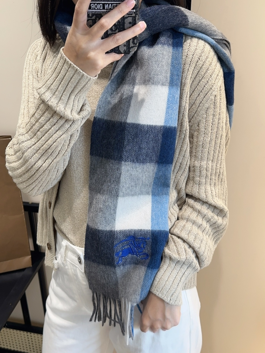 【▪️家属福利来了！！巴宝莉高端重磅男士围巾！】怒赞推荐，激动~！！下手绝对要快，同步专柜，最高端的男士