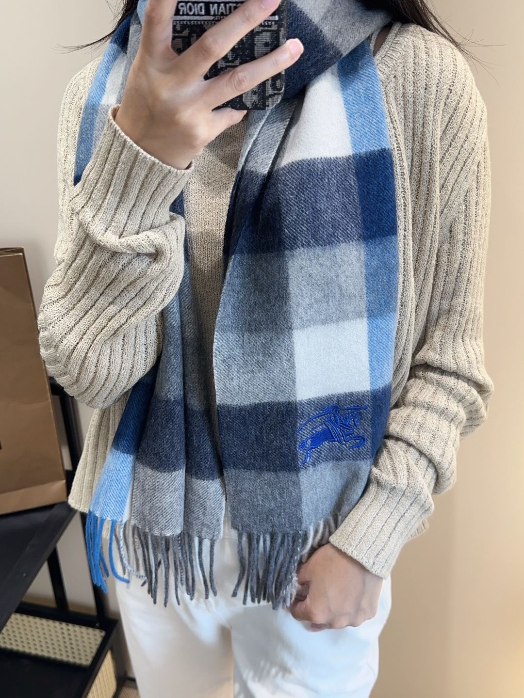 【▪️家属福利来了！！巴宝莉高端重磅男士围巾！】怒赞推荐，激动~！！下手绝对要快，同步专柜，最高端的男士