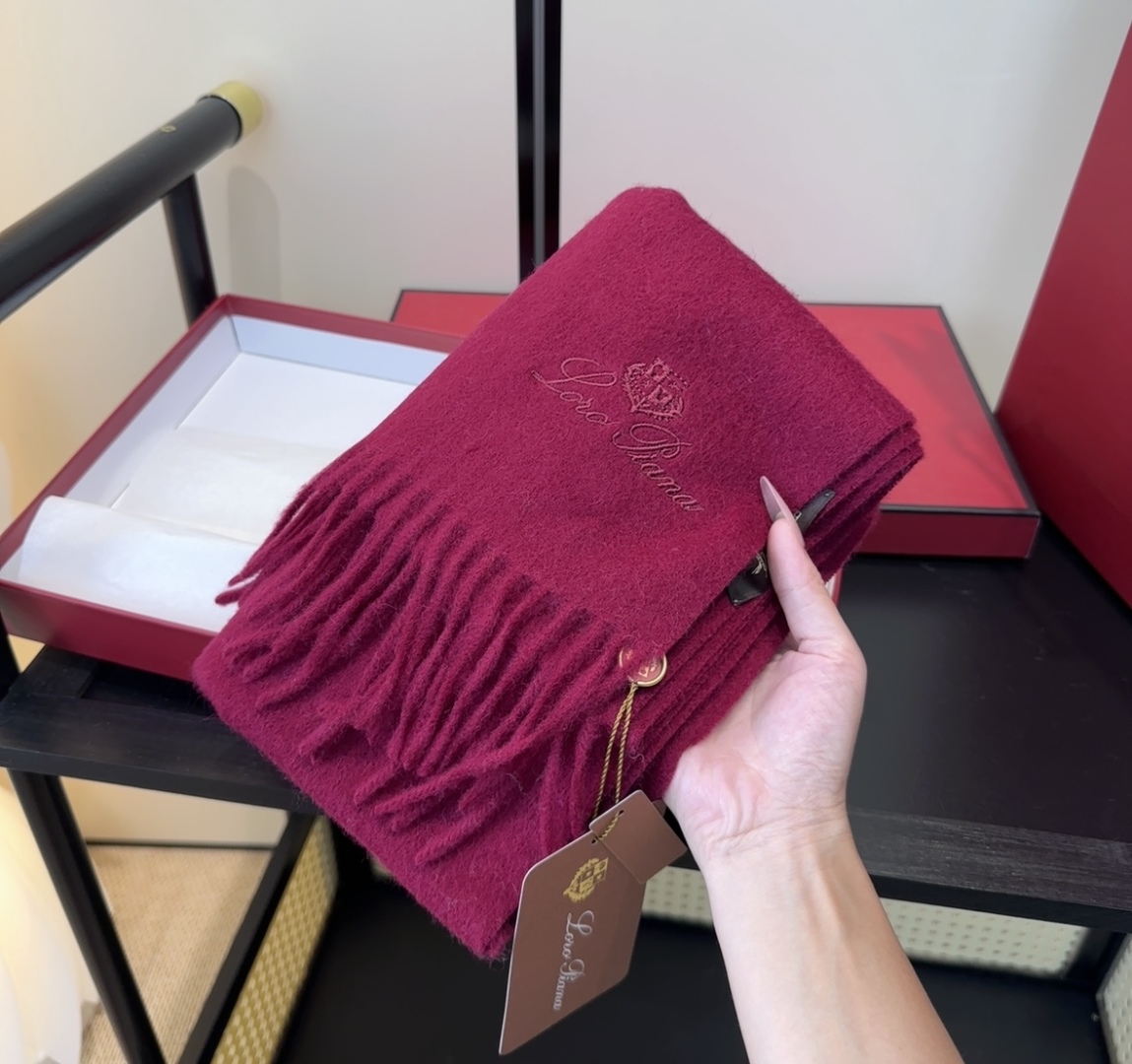 🆕Loro Piana · 【贸易公司尾单，极品山羊绒围巾披肩】送人自留都太高大上了😍重磅上新，爆款爆款