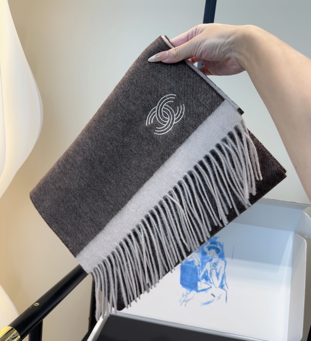 【▪Chanel · 香奈儿难得一见的温柔配色，超级迷恋❗️气质低调恬静又不失优雅❗️】重点推荐❗️高级