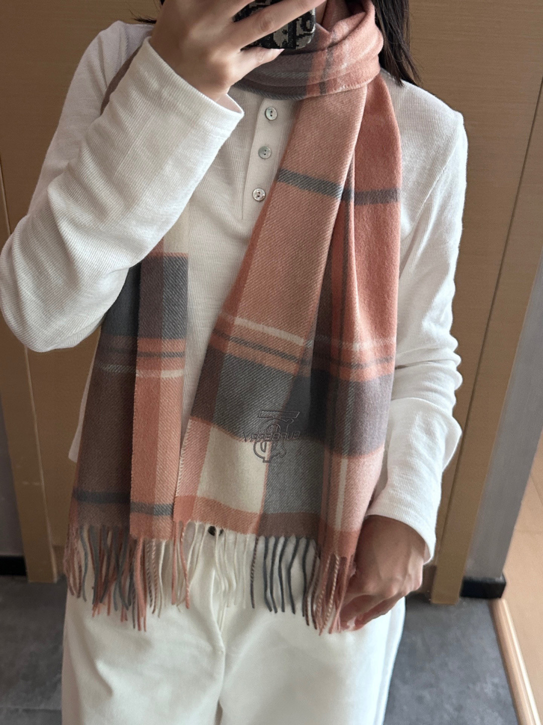 Burberry · 巴宝莉围巾❗️好看的要疯掉了，太有型太有魅力了❗️❗️非常斯文时尚的秋冬单品！真的