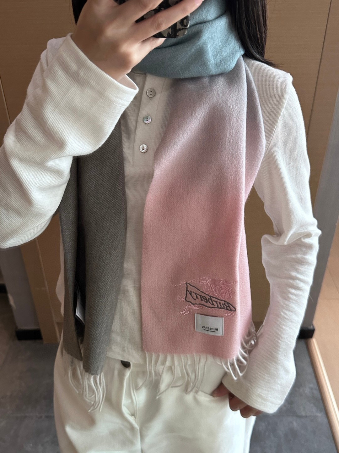 【▪️家属福利来了！！巴宝莉高端重磅男士围巾！】怒赞推荐，激动~！！下手绝对要快，同步专柜，最高端的男士