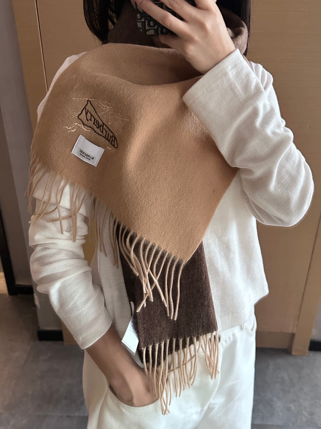 【▪️家属福利来了！！巴宝莉高端重磅男士围巾！】怒赞推荐，激动~！！下手绝对要快，同步专柜，最高端的男士