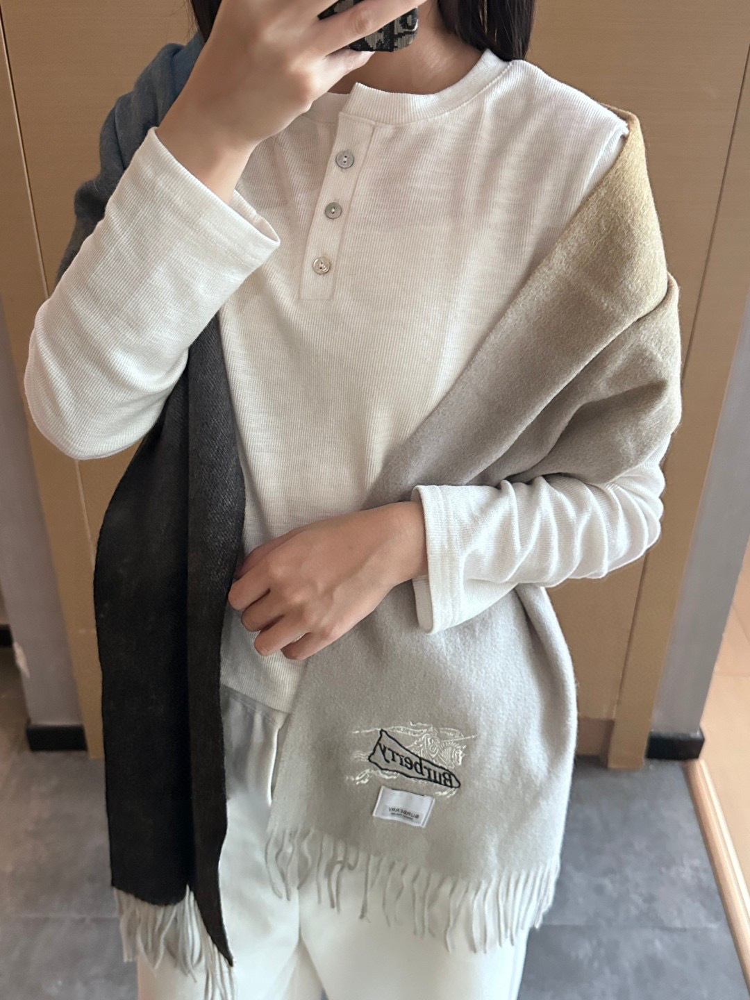 【▪️家属福利来了！！巴宝莉高端重磅男士围巾！】怒赞推荐，激动~！！下手绝对要快，同步专柜，最高端的男士