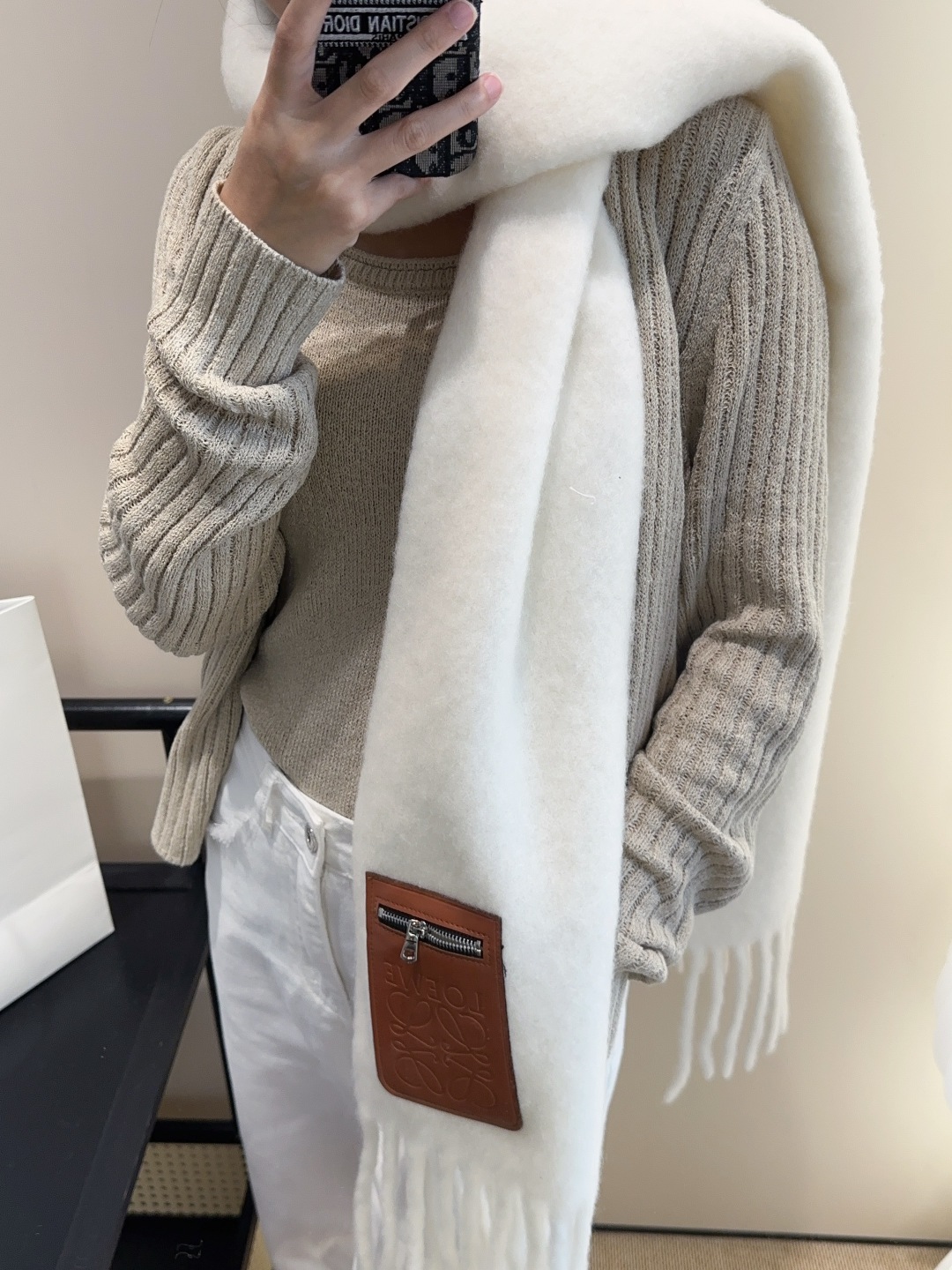 ▪❤️️罗意威超美新款马海毛围巾！超级推荐入手！】质感好货！主打的马海毛围巾~据说超难买哦！！打了好多次