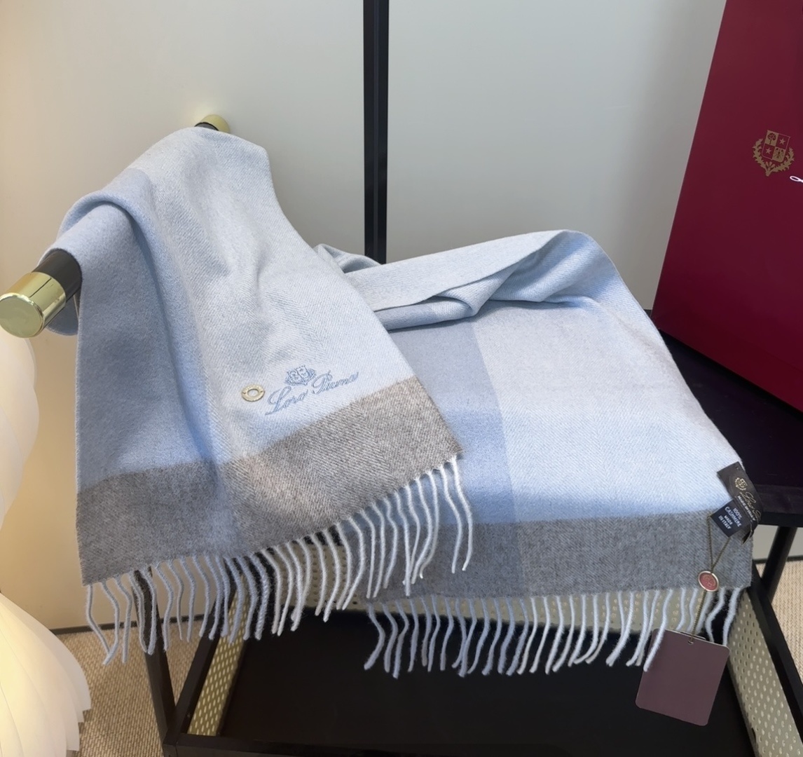 🆕Loro Piana · 【贸易公司尾单,极品山羊绒围巾披肩】送人自留都太高大上了😍重磅上新,爆款爆款