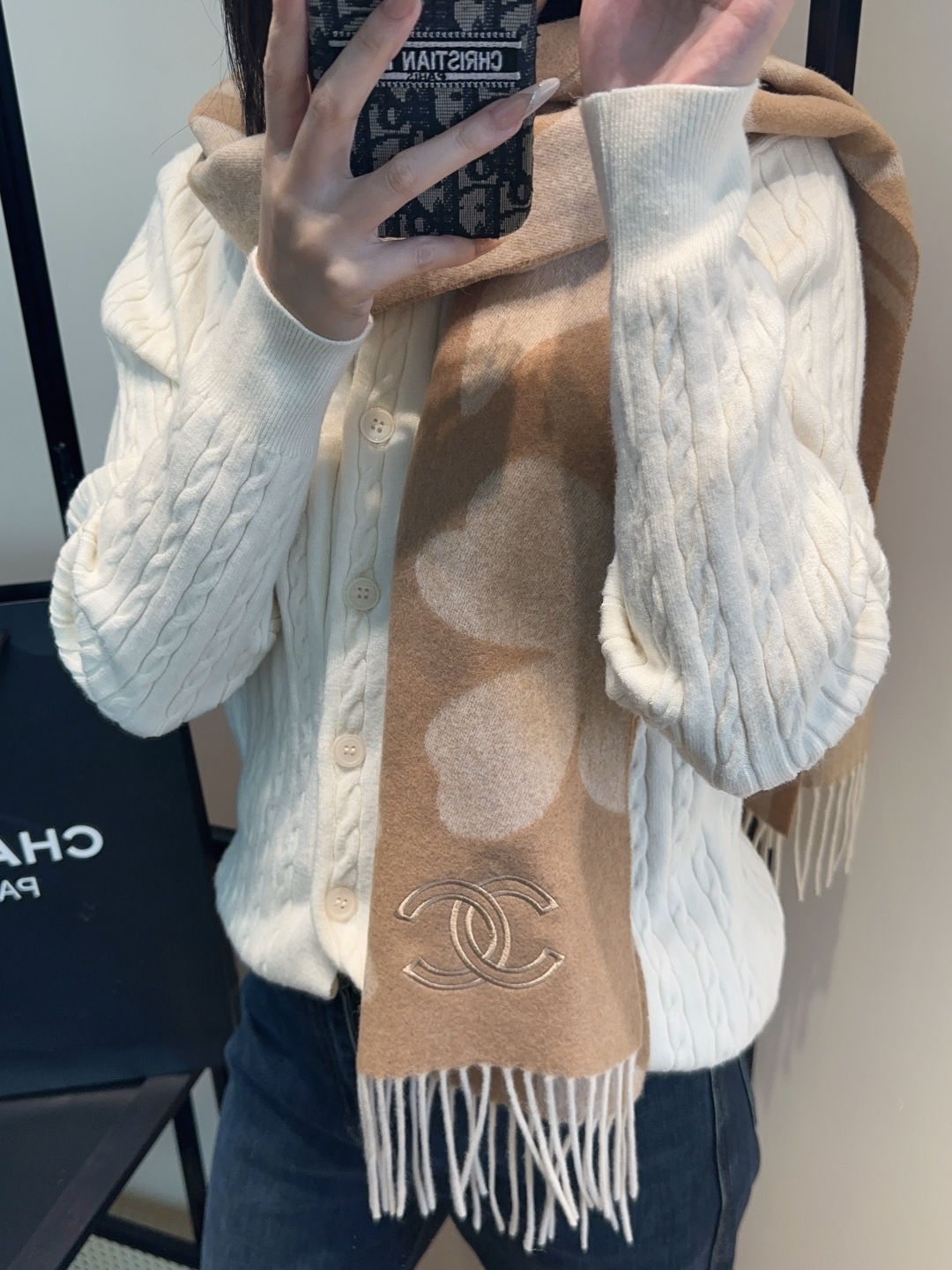 【▪Chanel · 香奈儿难得一见的温柔配色，超级迷恋❗️气质低调恬静又不失优雅❗️】重点推荐❗️高级