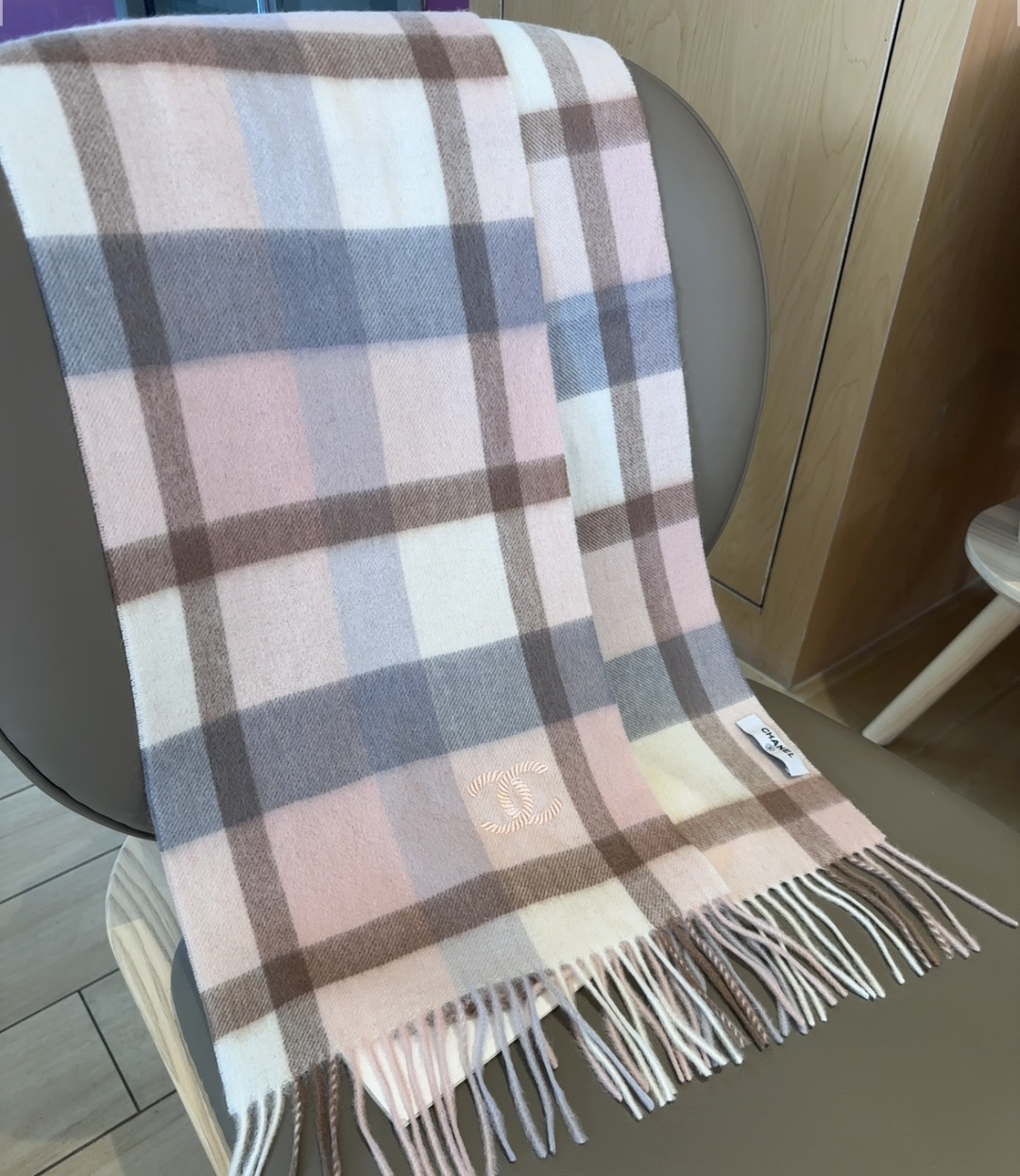 【▪Chanel · 香奈儿难得一见的温柔配色，超级迷恋❗️气质低调恬静又不失优雅❗️】重点推荐❗️高级