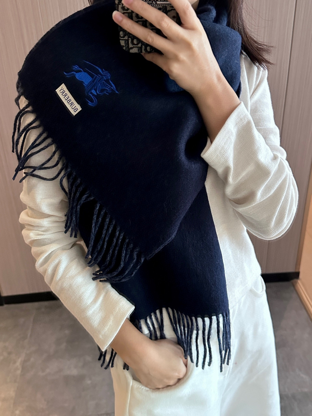 【▪️家属福利来了！！巴宝莉高端重磅围巾！】怒赞推荐，激动~！！下手绝对要快，同工艺难度大，超级无敌软糯