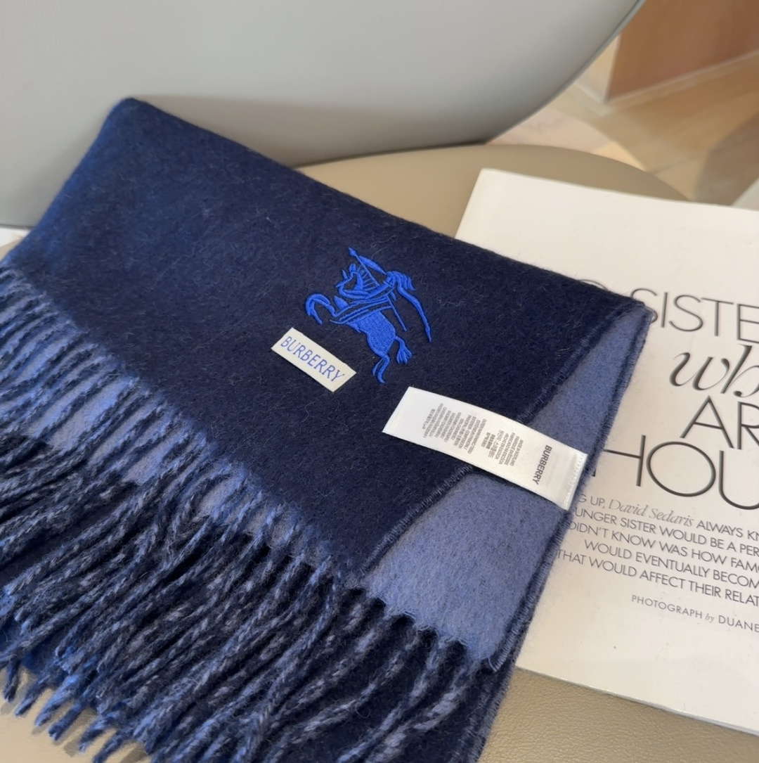 【▪️家属福利来了！！巴宝莉高端重磅围巾！】怒赞推荐，激动~！！下手绝对要快，同工艺难度大，超级无敌软糯