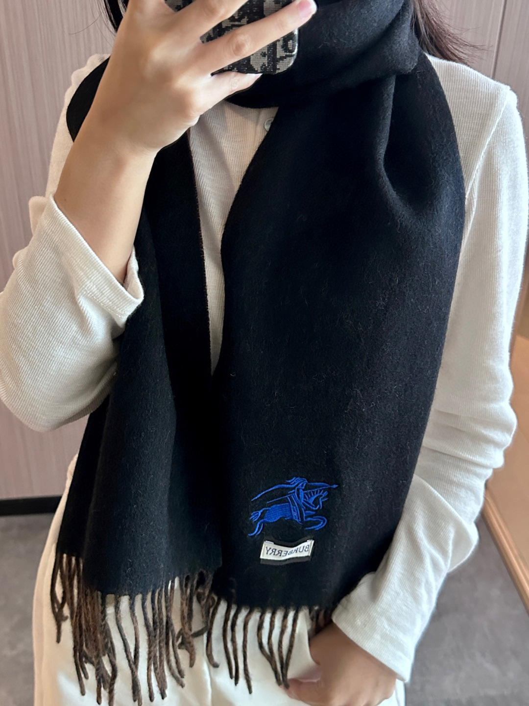 【▪️家属福利来了！！巴宝莉高端重磅围巾！】怒赞推荐，激动~！！下手绝对要快，同工艺难度大，超级无敌软糯