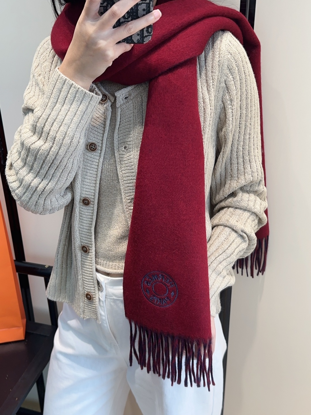 2025年Hermes · 爱马仕，难得一见的温柔配色，低调又不失优雅❗️】重点推荐❗️双边配色，一条围