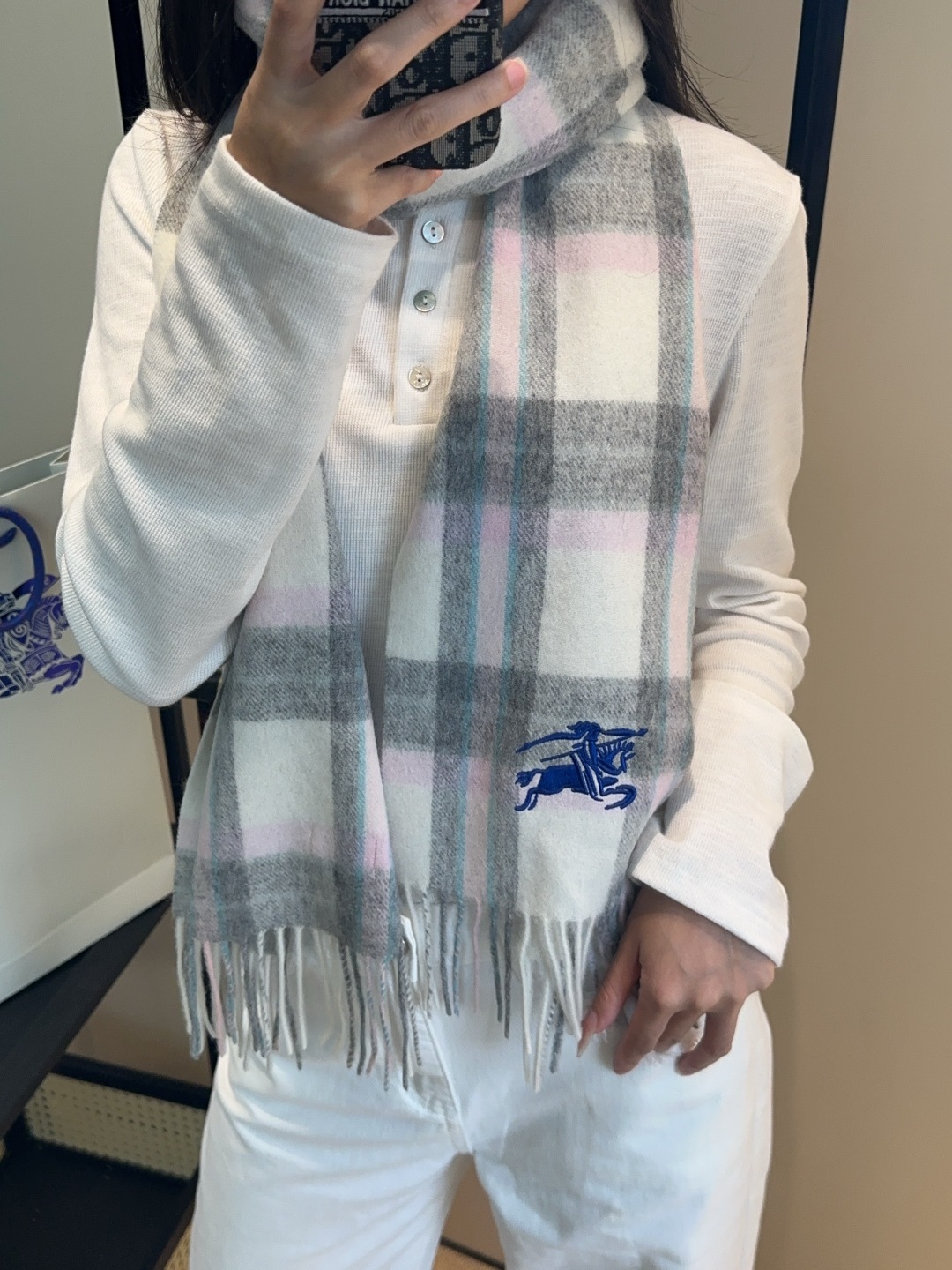 Burberry · 巴宝莉围巾❗️好看的要疯掉了，太有型太有魅力了❗️❗️非常斯文时尚的秋冬单品！真的