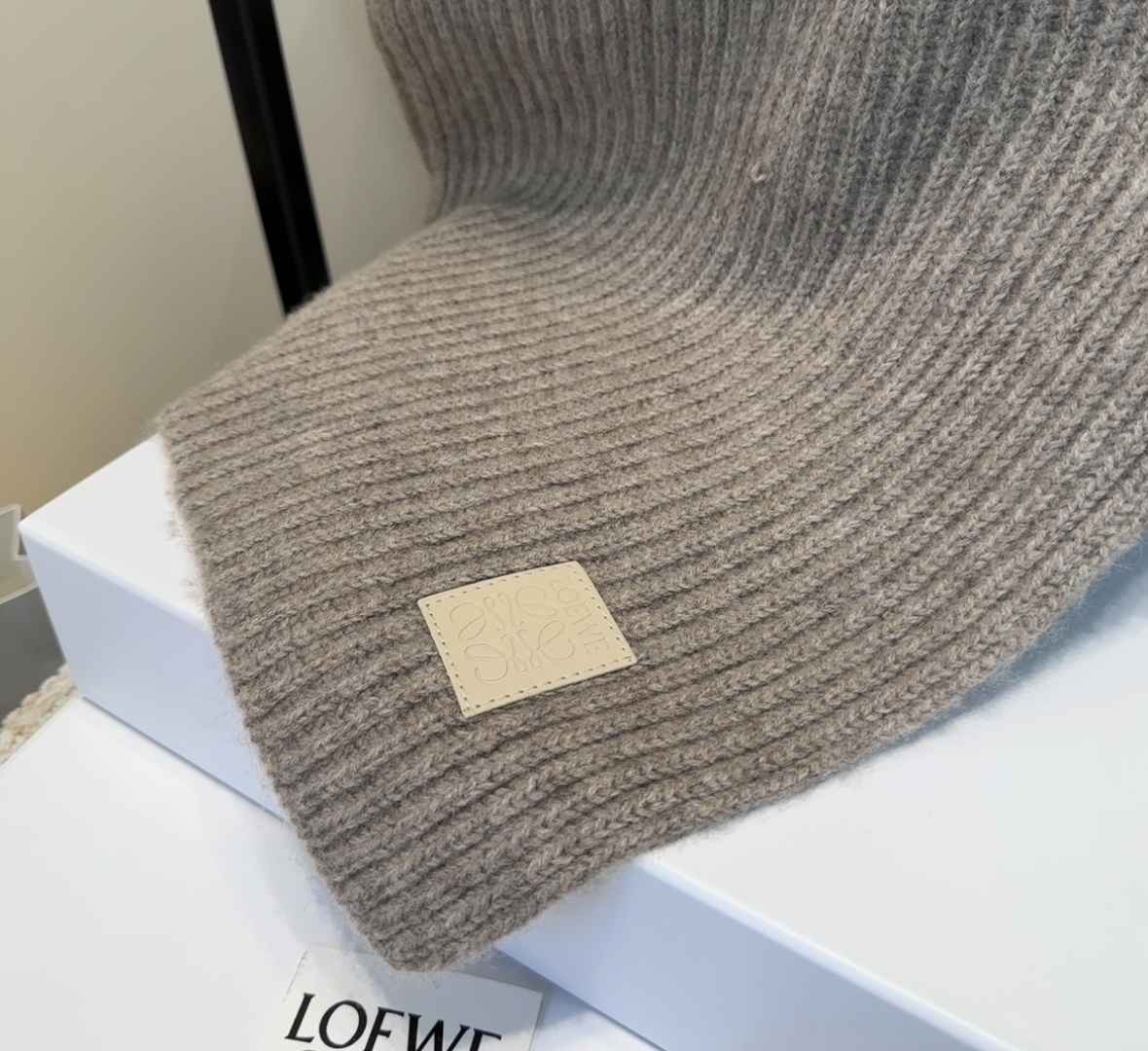 罗意威难得一见的针织单品，温柔配色，超级迷恋❗️气质低调恬静又不失优雅❗️】重点推荐❗️一秒心动啊！！！