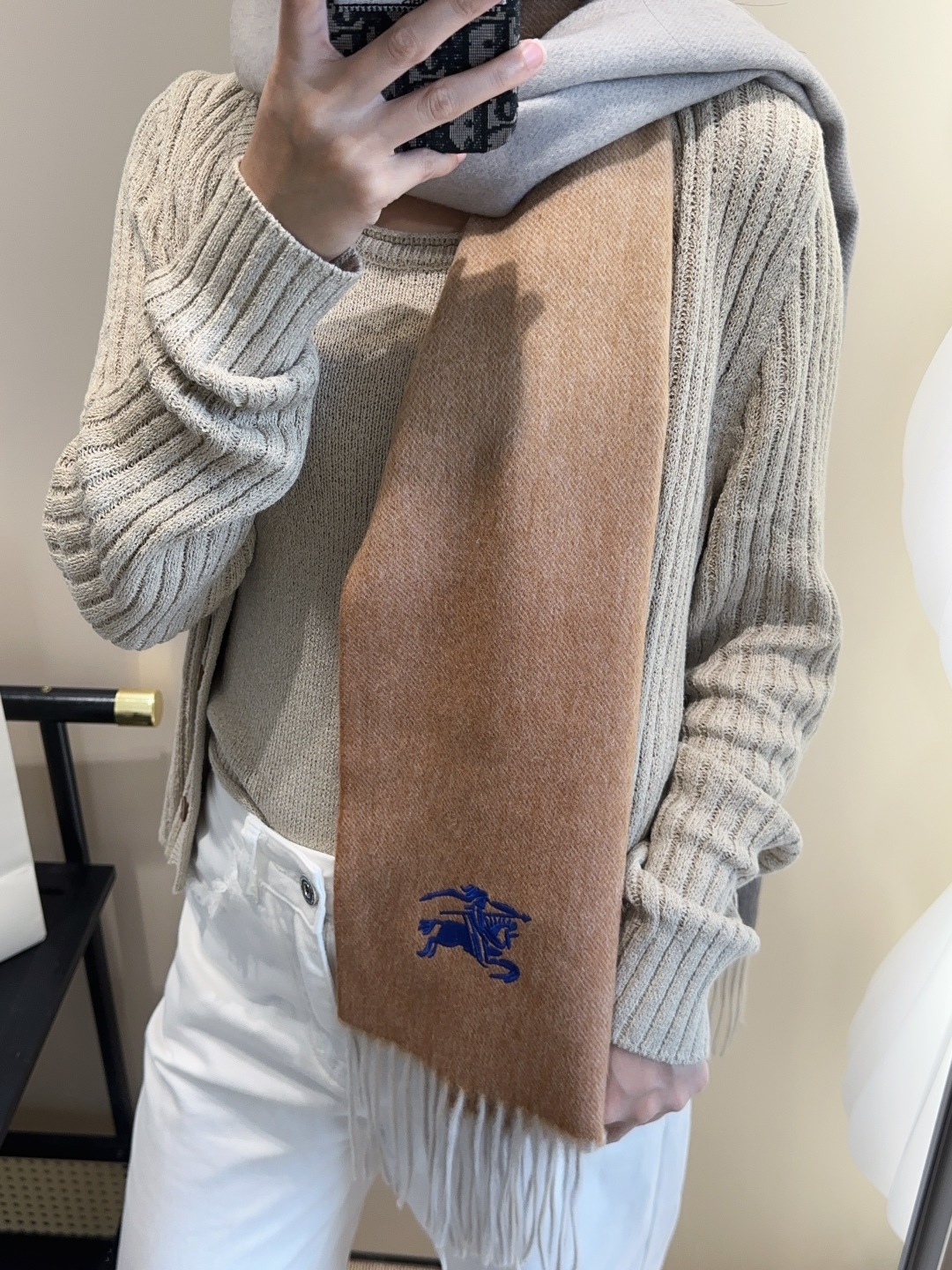 【▪️家属福利来了！！巴宝莉高端重磅男士围巾！】怒赞推荐，激动~！！下手绝对要快，同步专柜，最高端的男士