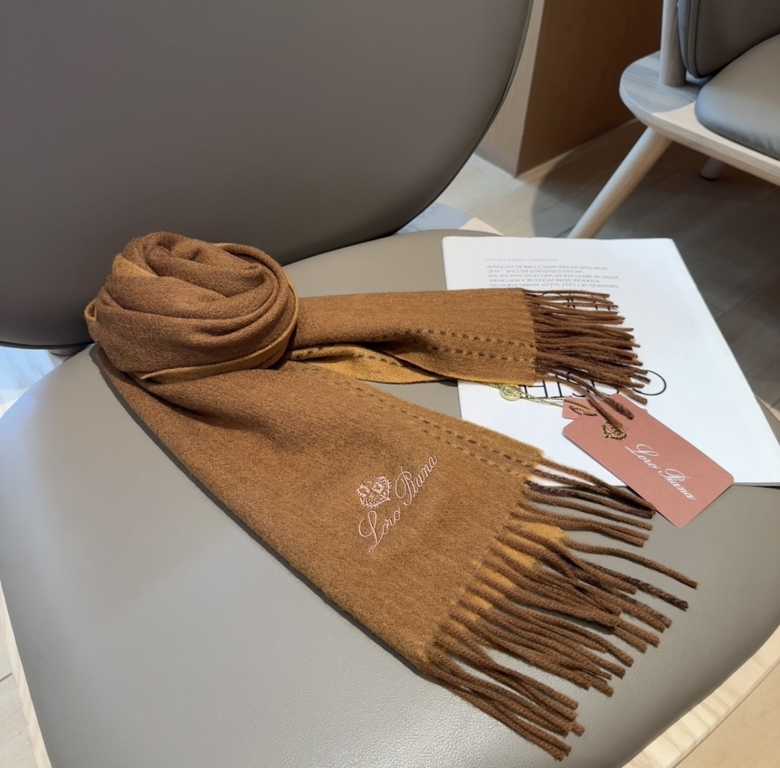 🆕Loro Piana · 【贸易公司尾单，极品山羊绒围巾披肩】送人自留都太高大上了😍重磅上新，爆款爆款