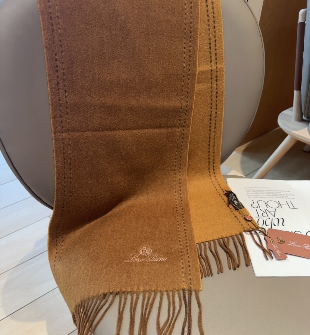 🆕Loro Piana · 【贸易公司尾单，极品山羊绒围巾披肩】送人自留都太高大上了😍重磅上新，爆款爆款
