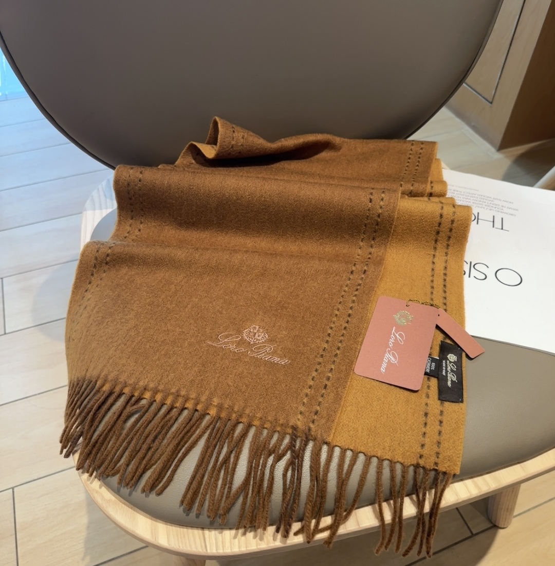 🆕Loro Piana · 【贸易公司尾单，极品山羊绒围巾披肩】送人自留都太高大上了😍重磅上新，爆款爆款